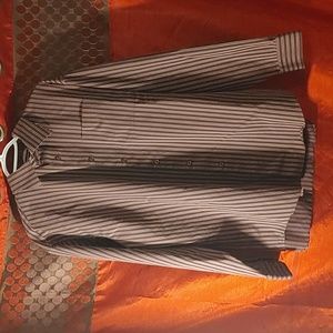 3/$25 Pronto Uomo Dress Shirt